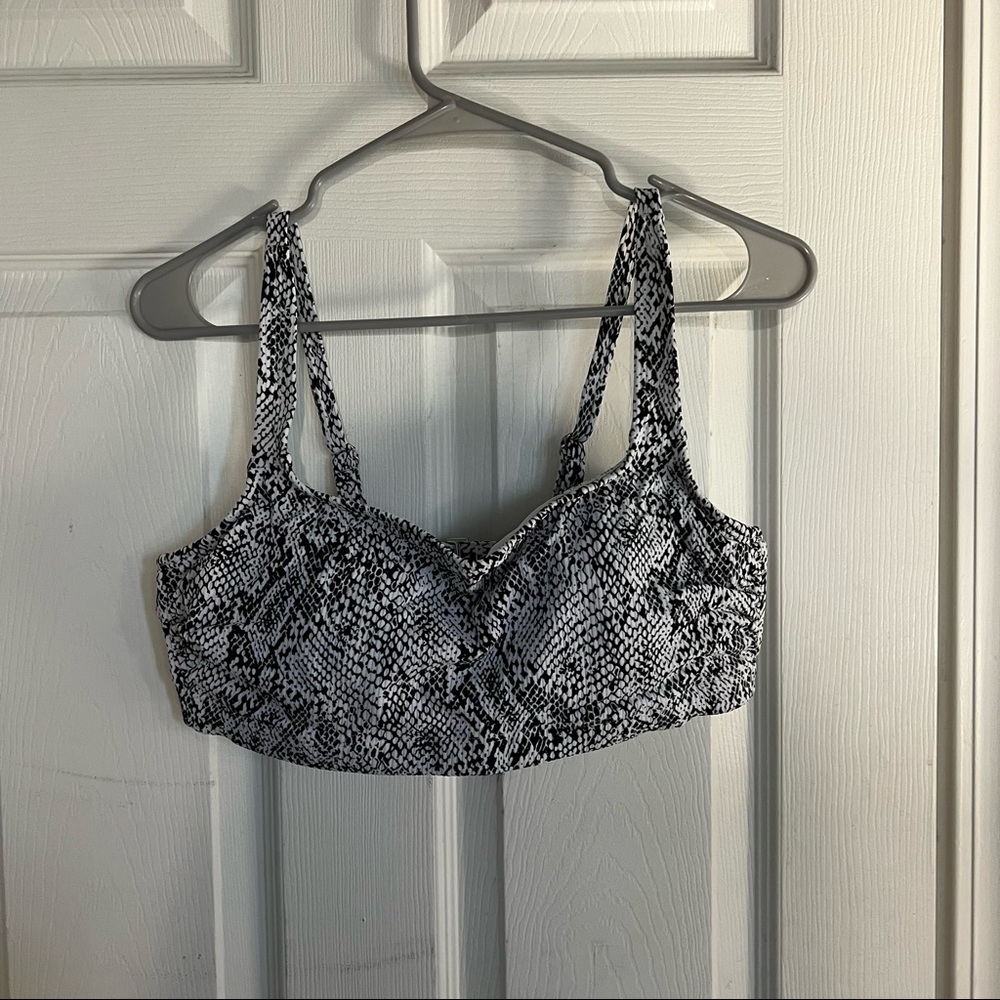 xhilaration Bikini Top Target Brand Juniors Women’s Snake Skin textured Size 14W